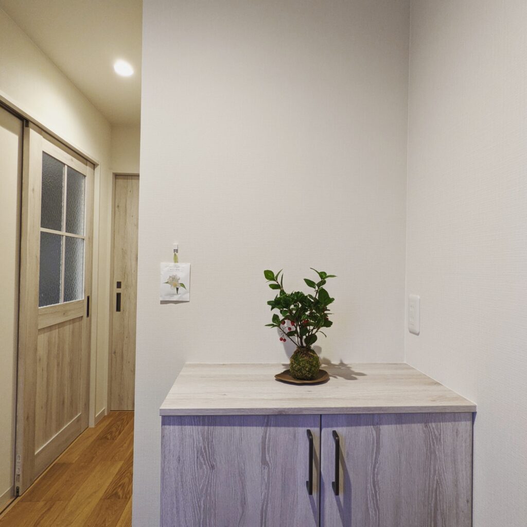 通過すると点灯する玄関のライト